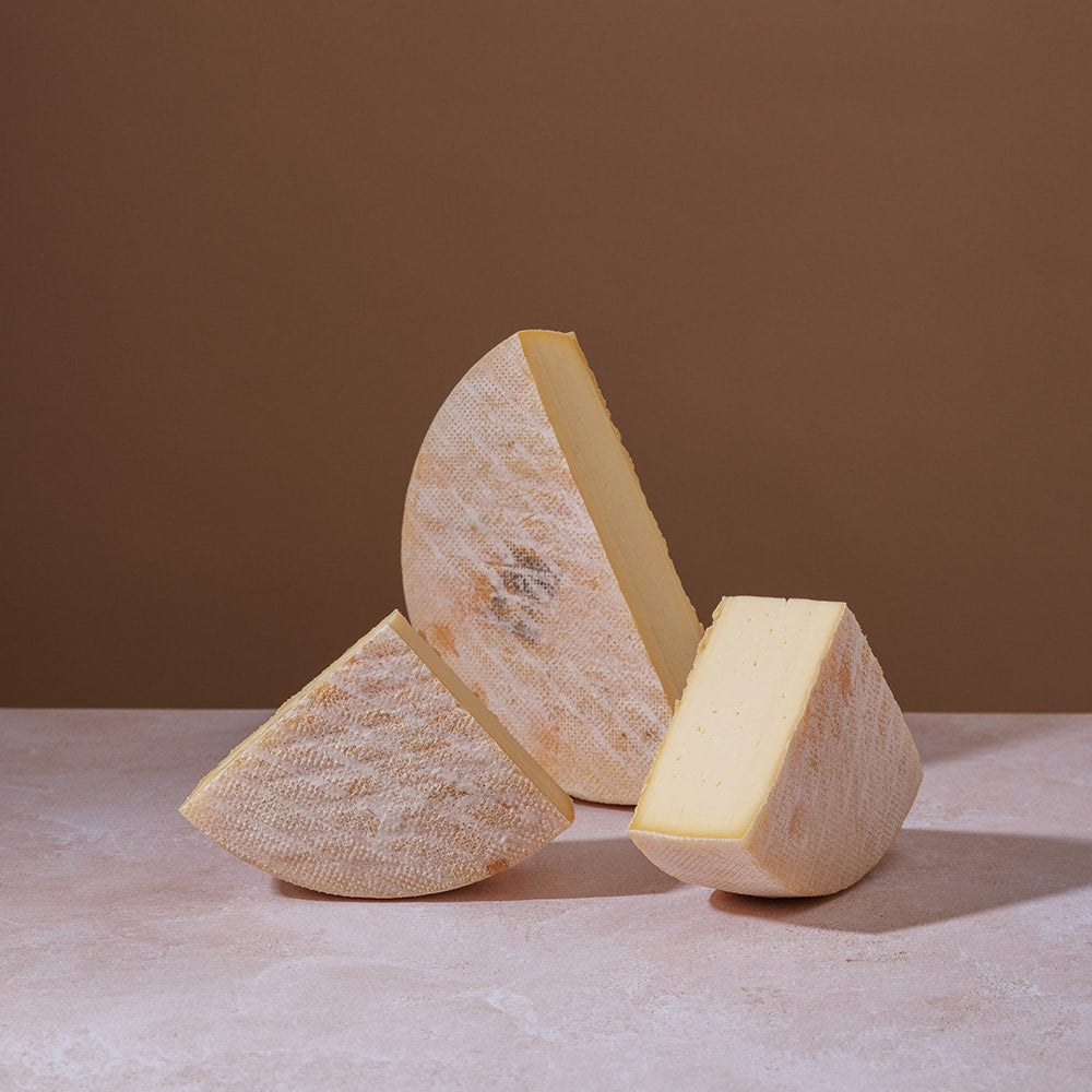 Saint-Nectaire dairy