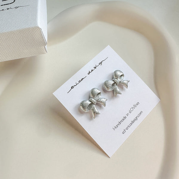 bow | silver