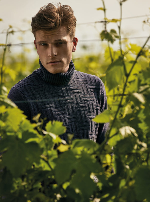 INTERMITTENT RIBBED TURTLENECK