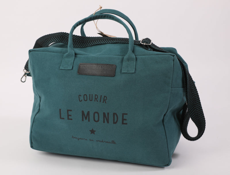 Cabin Bag to Travel the World