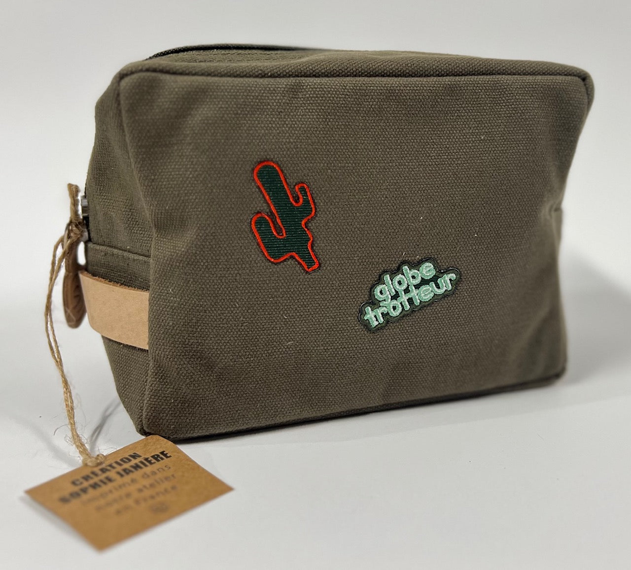 Oscar Small Toiletry Bag with Traveler Patch