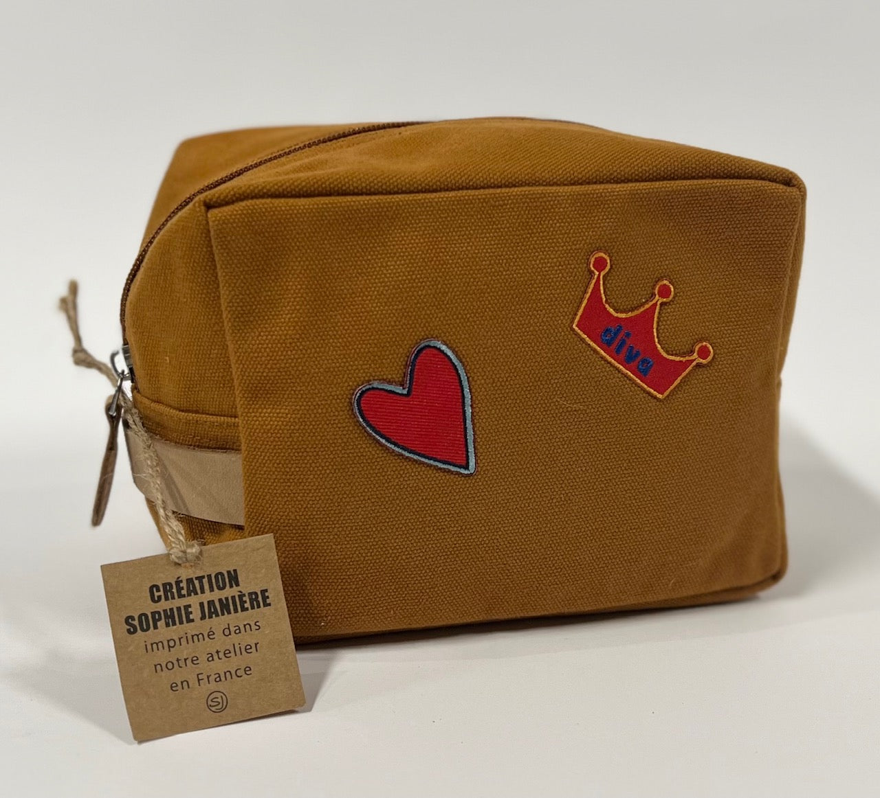 Oscar pm diva patch toiletry bag