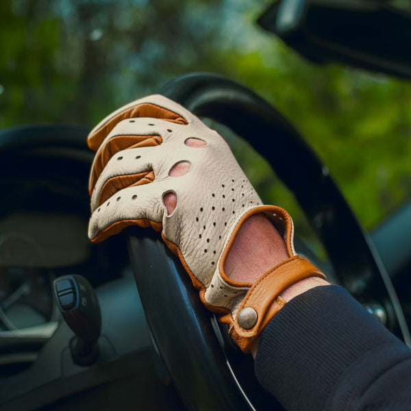 Light Men's Leather Driving Gloves Made from American Deer