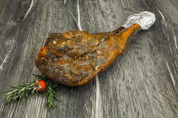 Pršuto JEHNĚČÍ KÝTA s kostí cca 1300 g