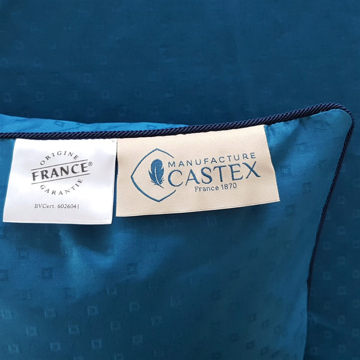 Jacquard Color Puffed Duvet