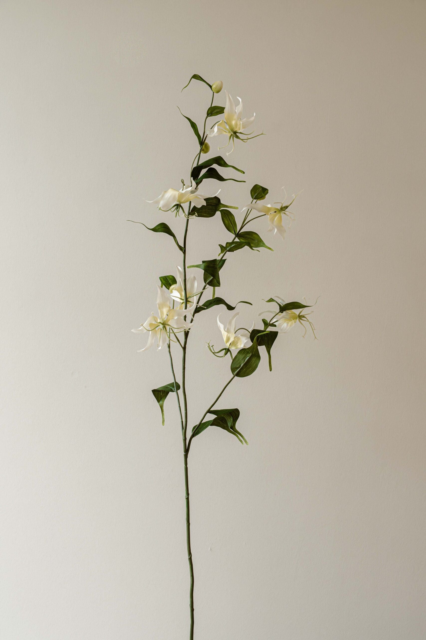 Indore Silva - Lely - White - artificial branch - silk