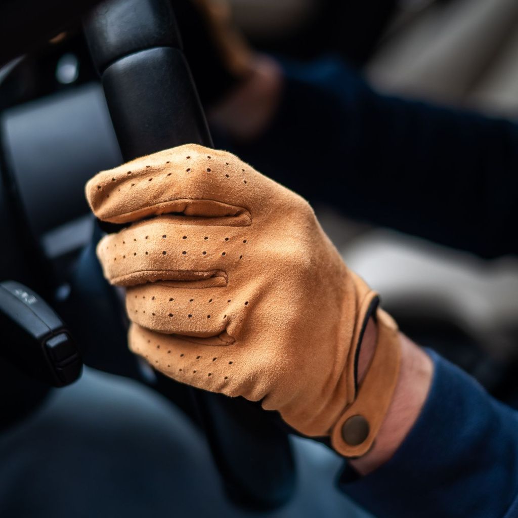 Two-Tone Suede Gloves for Universal Use
