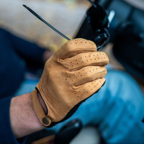 Two-Tone Suede Gloves for Universal Use