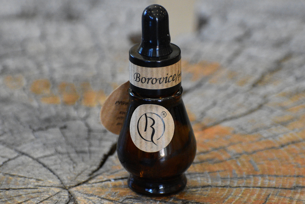 Natural Herbal Essential Oil Type of Oil: Lavender