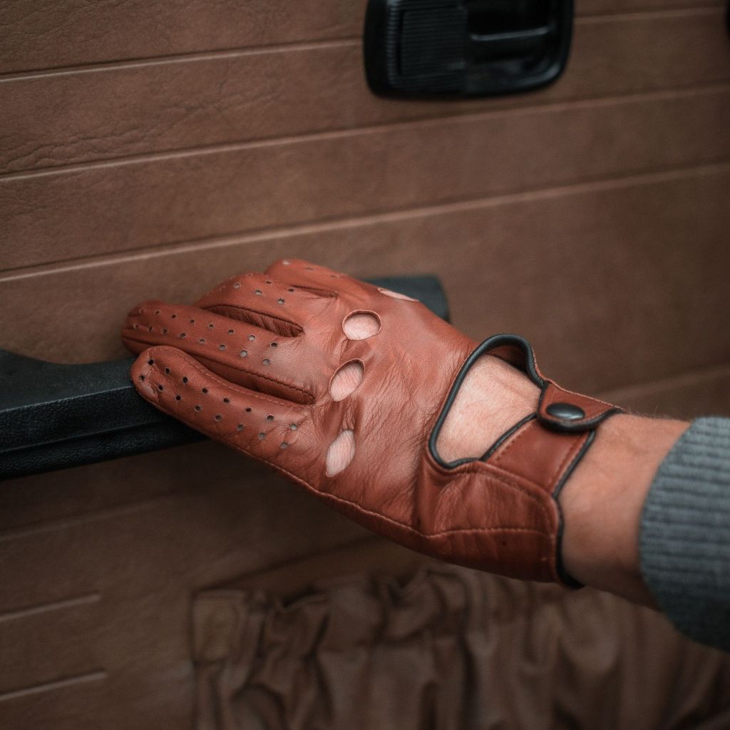 Sport Driving Gloves Made of Lambskin