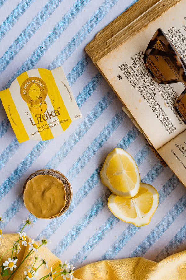 Liluka Lemon with Cashews and Premium White Chocolate