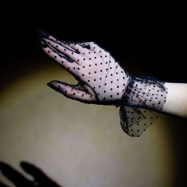 Textile Fashion and Formal Gloves with Ruffle