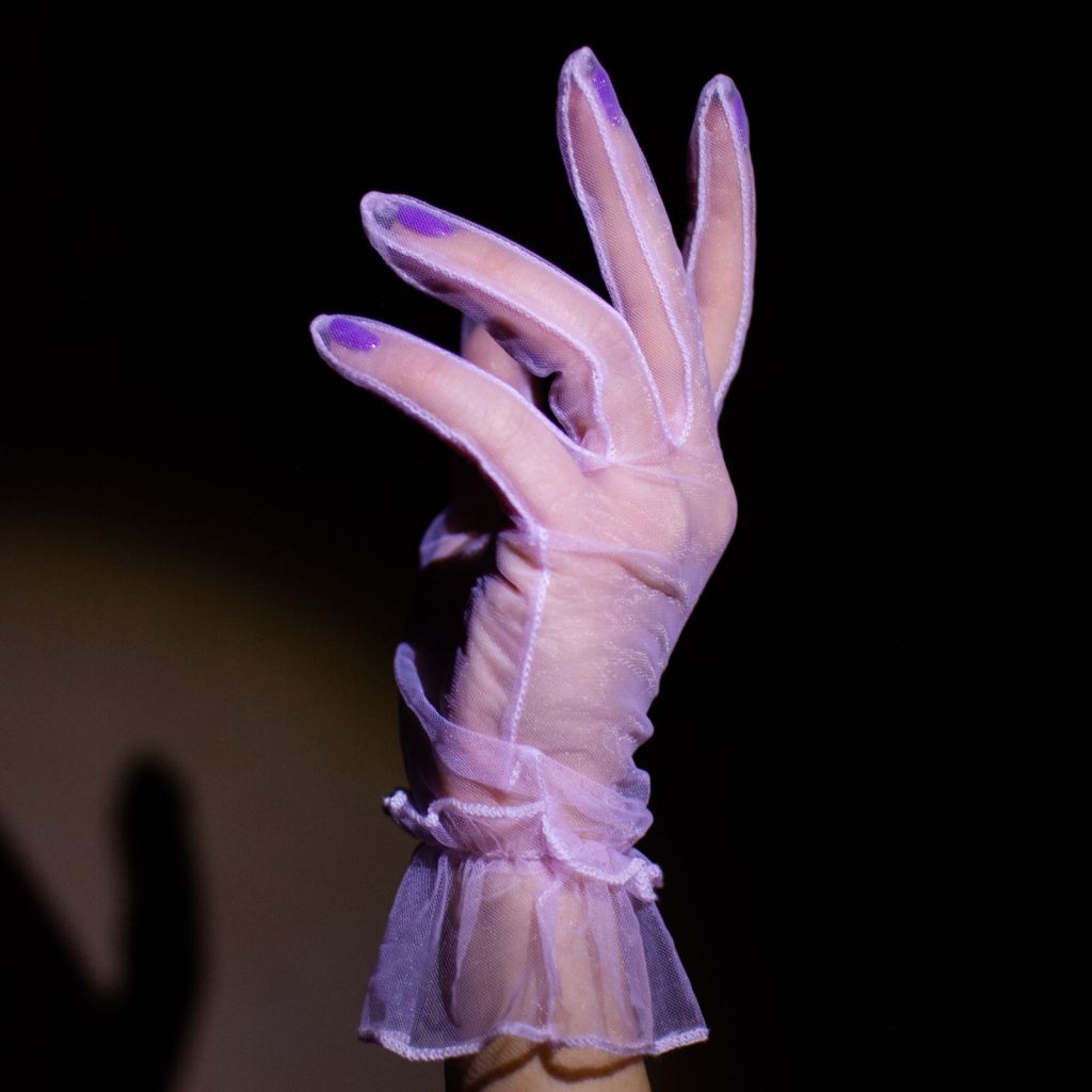 Textile Fashion and Formal Gloves with Ruffle