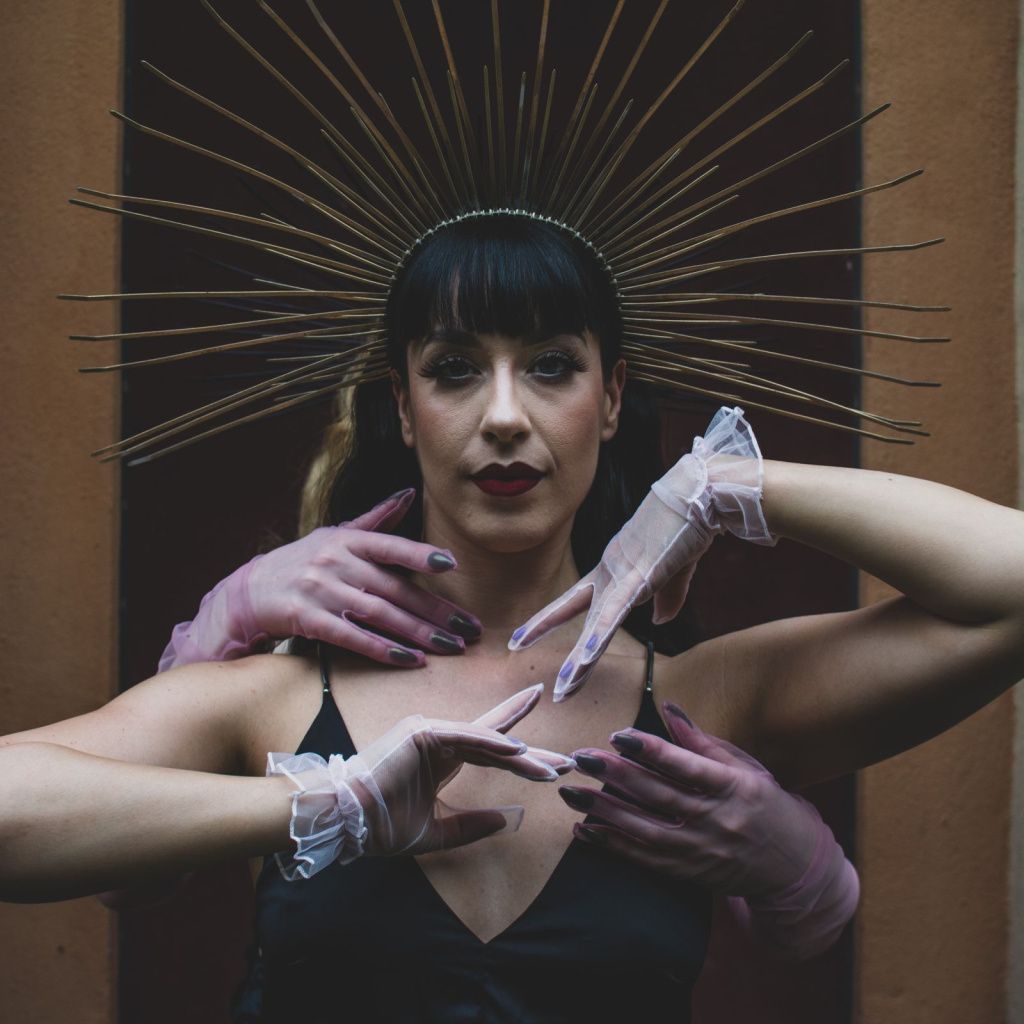 Textile Fashion and Formal Gloves with Ruffle