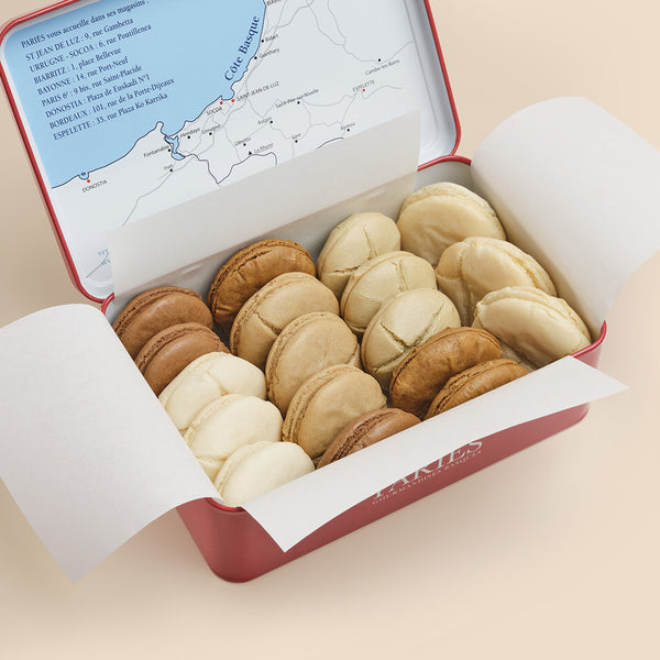 Metal box 18 assorted Mouchou®