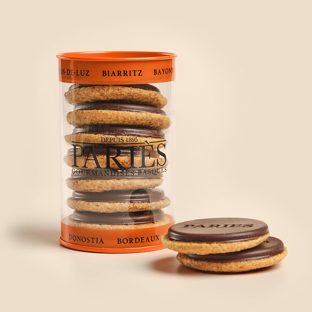 7 Petit Pariès Cylinder with Dark Chocolate