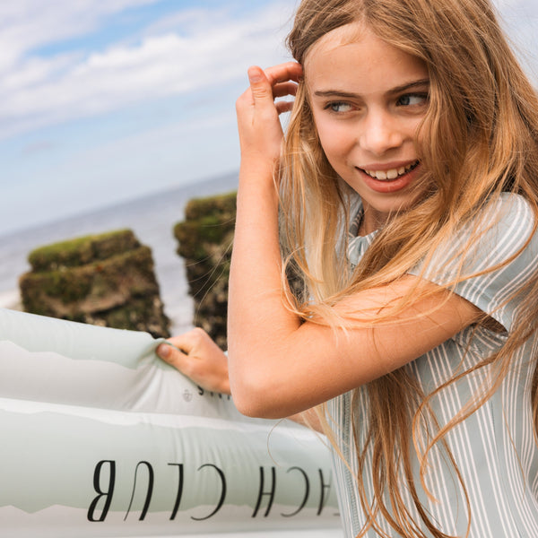 luchtbed-luxe-resort-stripes-swim-essentials-4