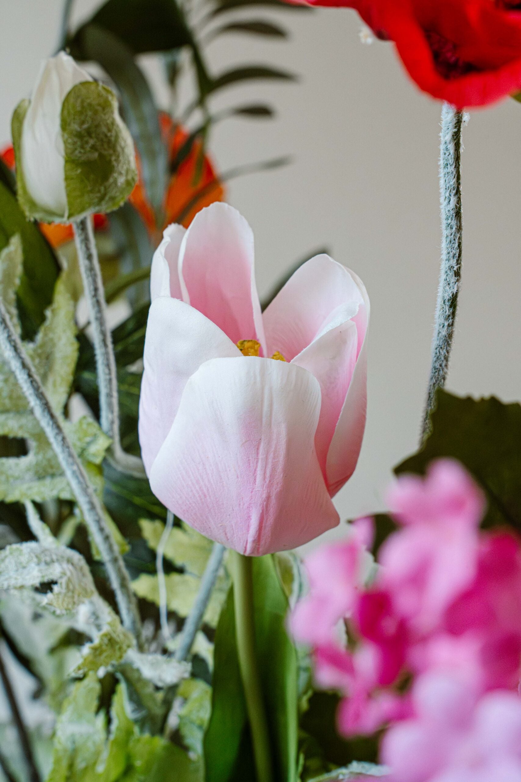 Indore Silva - Tulip - Light Pink - artificial branch - silk