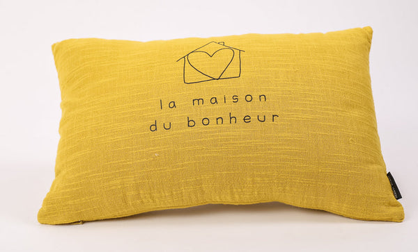 Rectangular cushion with the design 'the house of happiness'