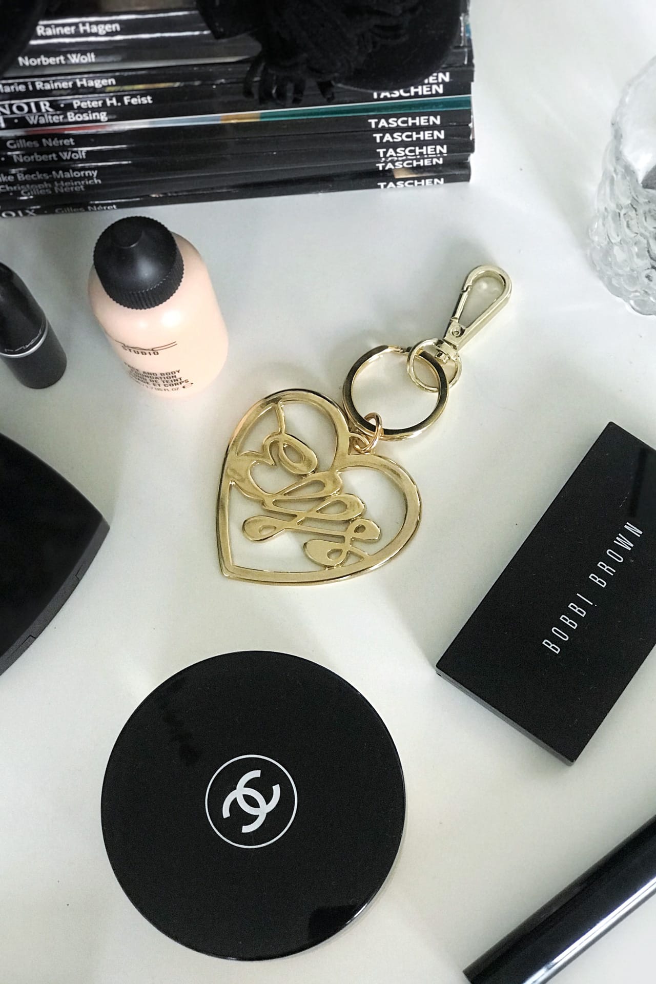 GOLDEN HEART PENDANT