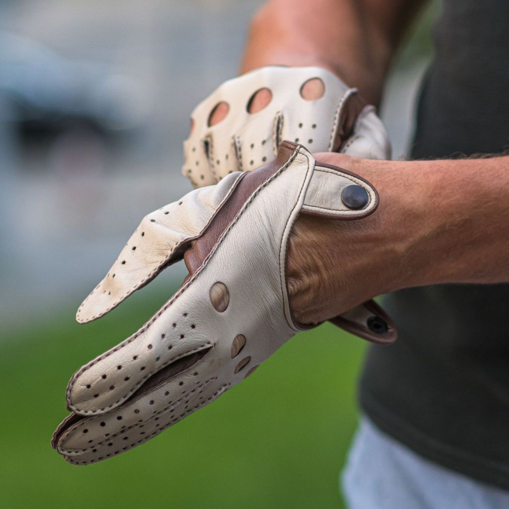 Premium Hand-Stitched Gloves Made from Italian Lambskin