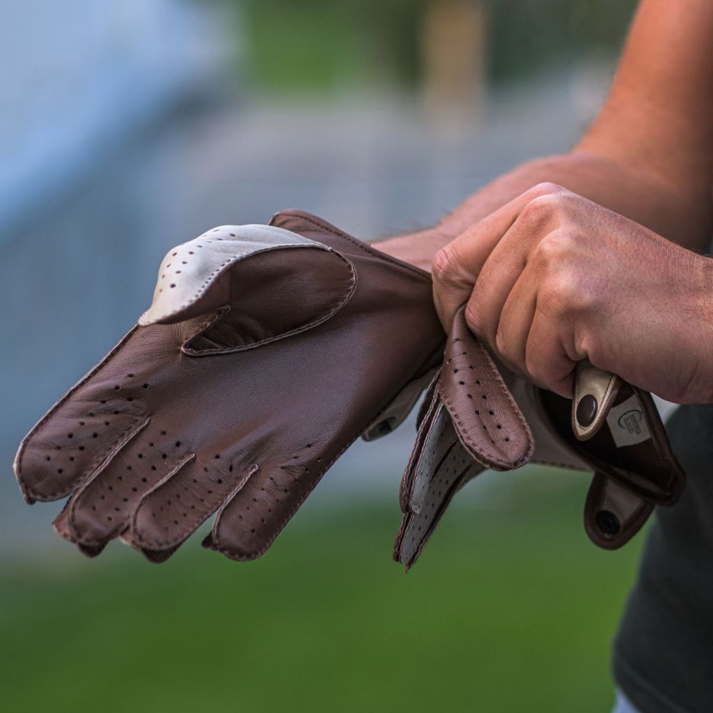 Premium Hand-Stitched Gloves Made from Italian Lambskin