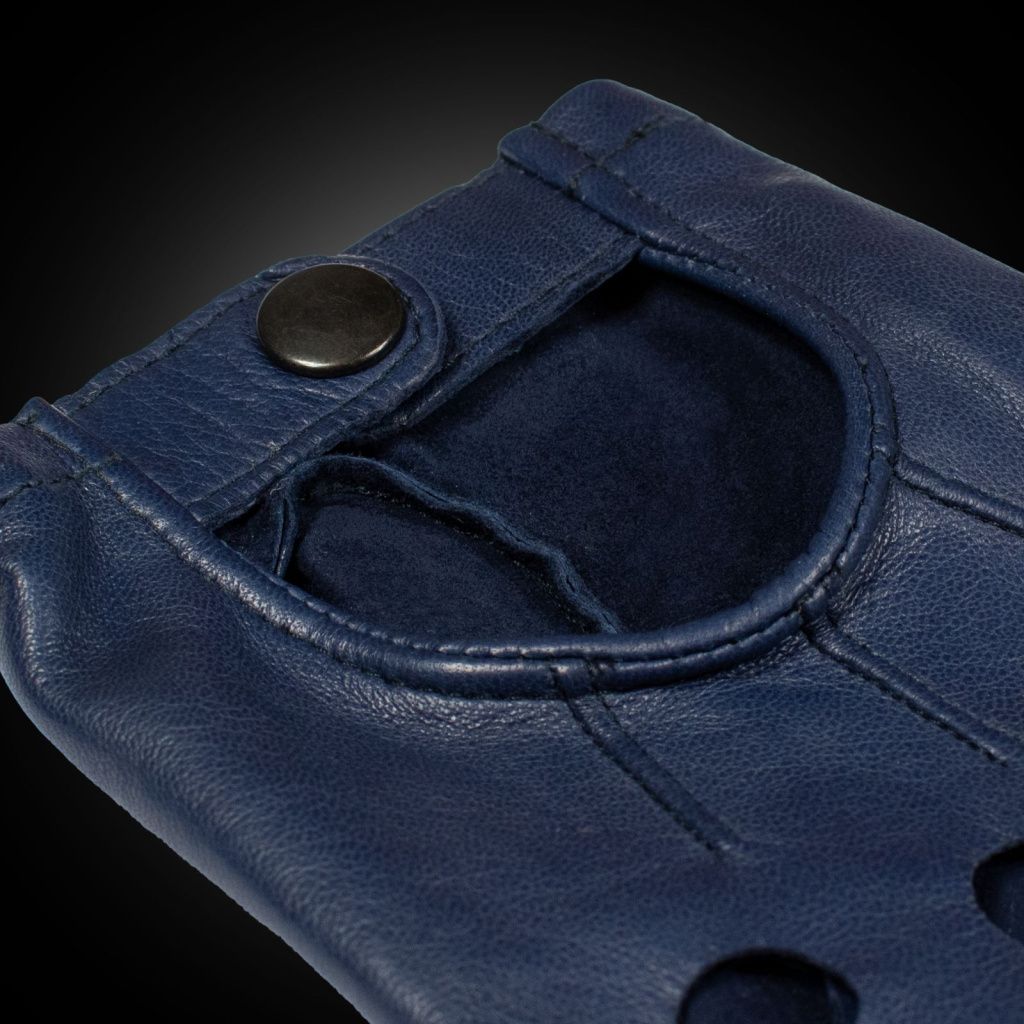 Modern Fingerless Driving Gloves for Men