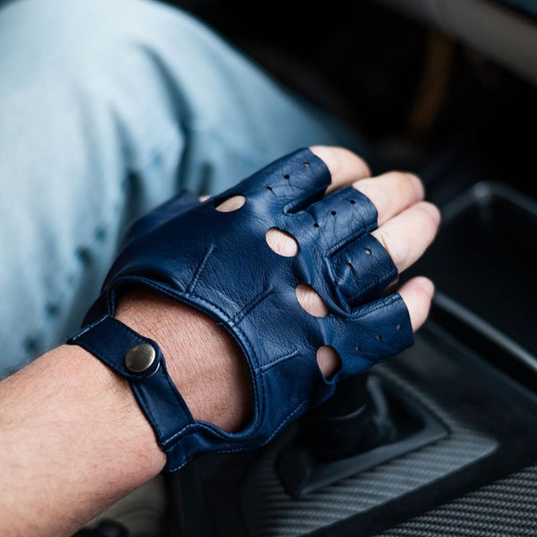 Modern Fingerless Driving Gloves for Men