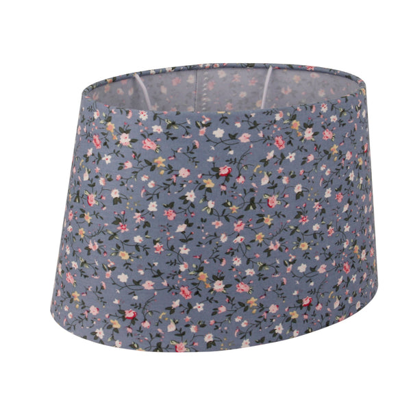 Pantalla de lámpara ovalada de flores varias - Azul claro - 22 o 26 cm - Patrón de flores romántico para lámparas de mesa