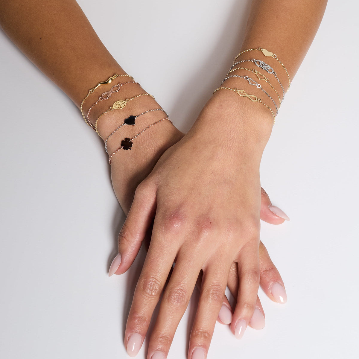 Gold-plated silver bracelet with central lucky horn