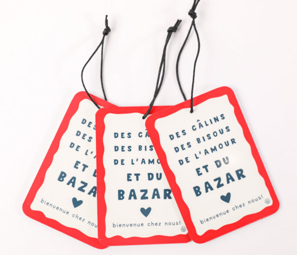 Mini decorative plaque of hugs and kisses