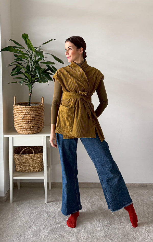 Corduroy Vest Gold Olive