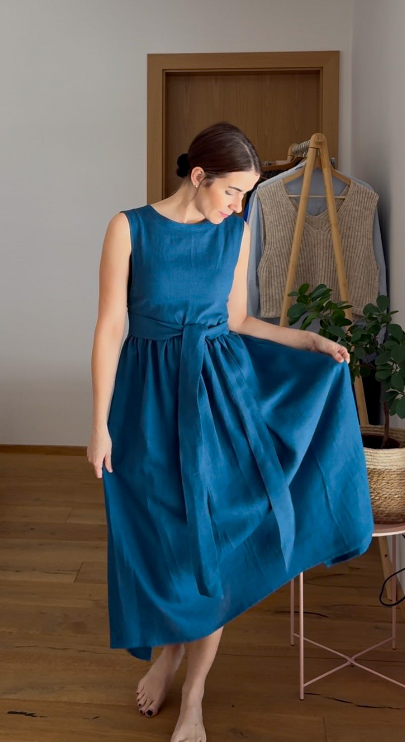 ElkeDotts Linen Dress - Drop Size: S-M