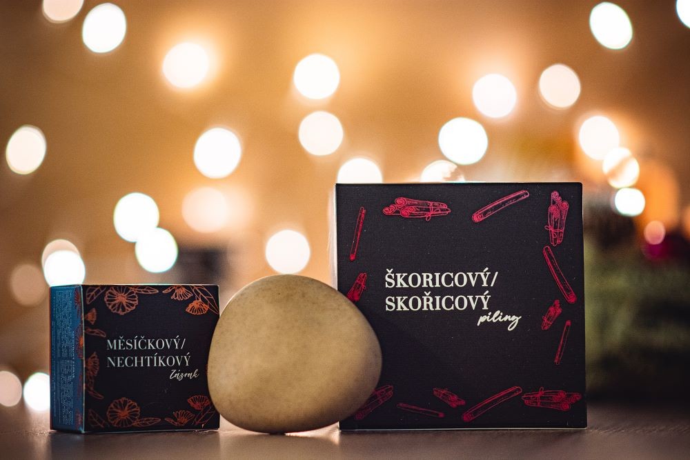 Luxury Gift Set of Cosmetics - Cinnamon