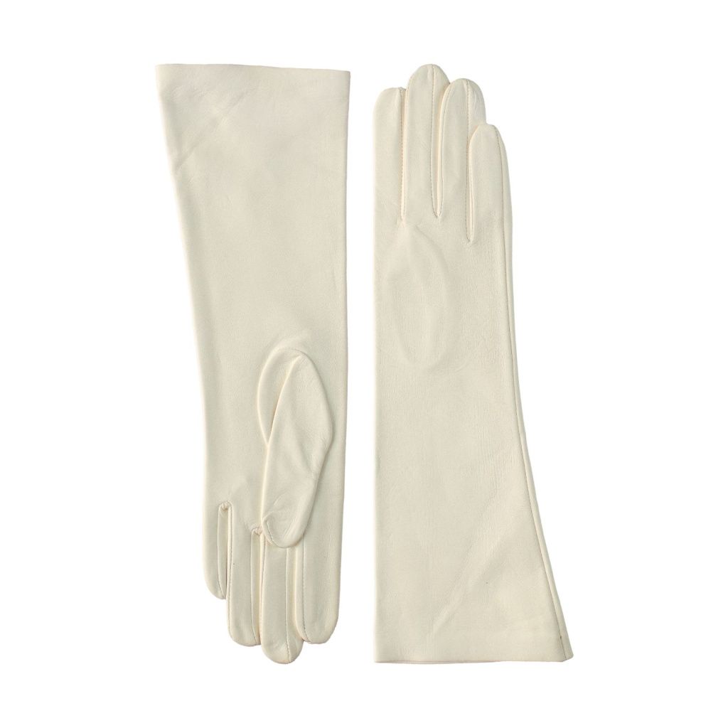 Wedding gloves made of fine white leather