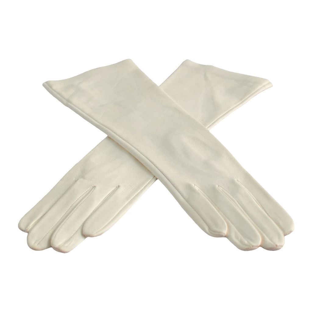 Wedding gloves made of fine white leather