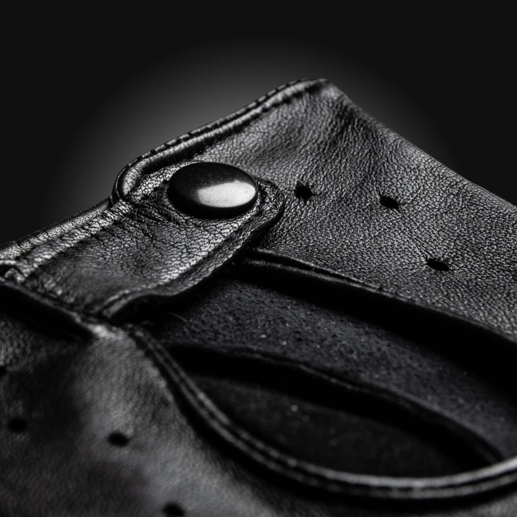 Men's Leather Driving Gloves Without Knuckle Holes Made of Lambskin