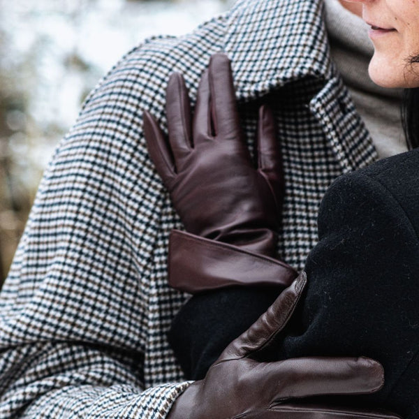 Brown women's gloves with a foldable cuff
