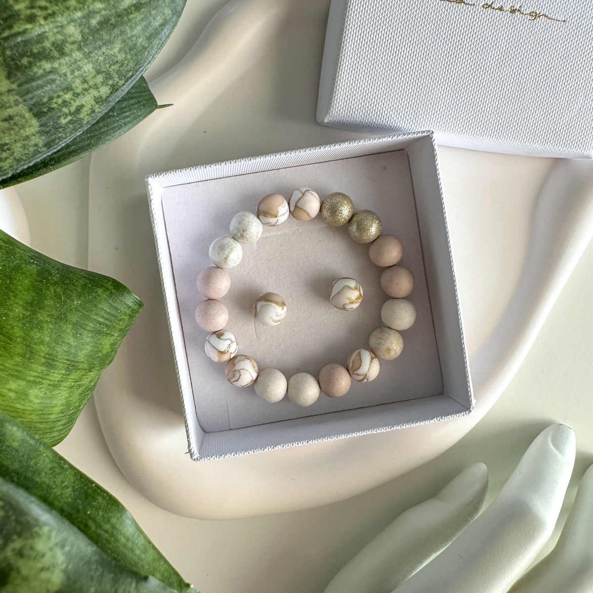 Bracelet, earrings | BULB LIMITED | champagne