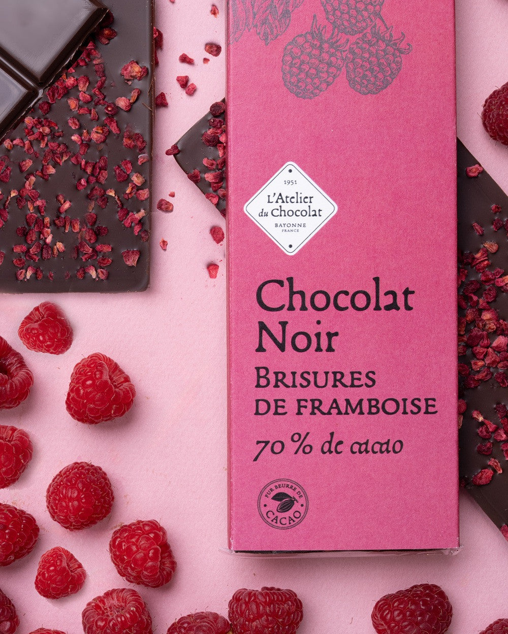 DONKER CHOCOLADEBAR MET FRAMBOZENSTUKJES