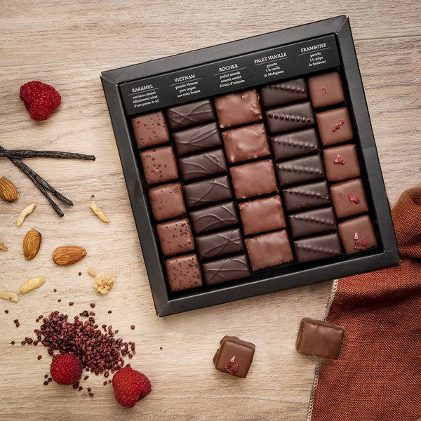 ILBARRITZ DONKER EN MELK CHOCOLADE DOOS HALLOWEEN