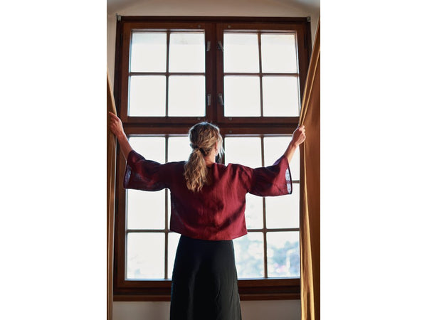 Top Elowen Burgundy Linen Size: L