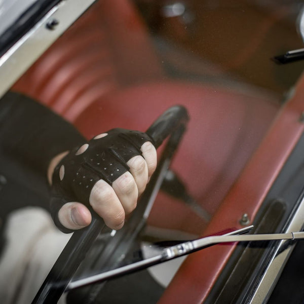 Fingerless Men's Leather Driving Gloves Made of Lambskin