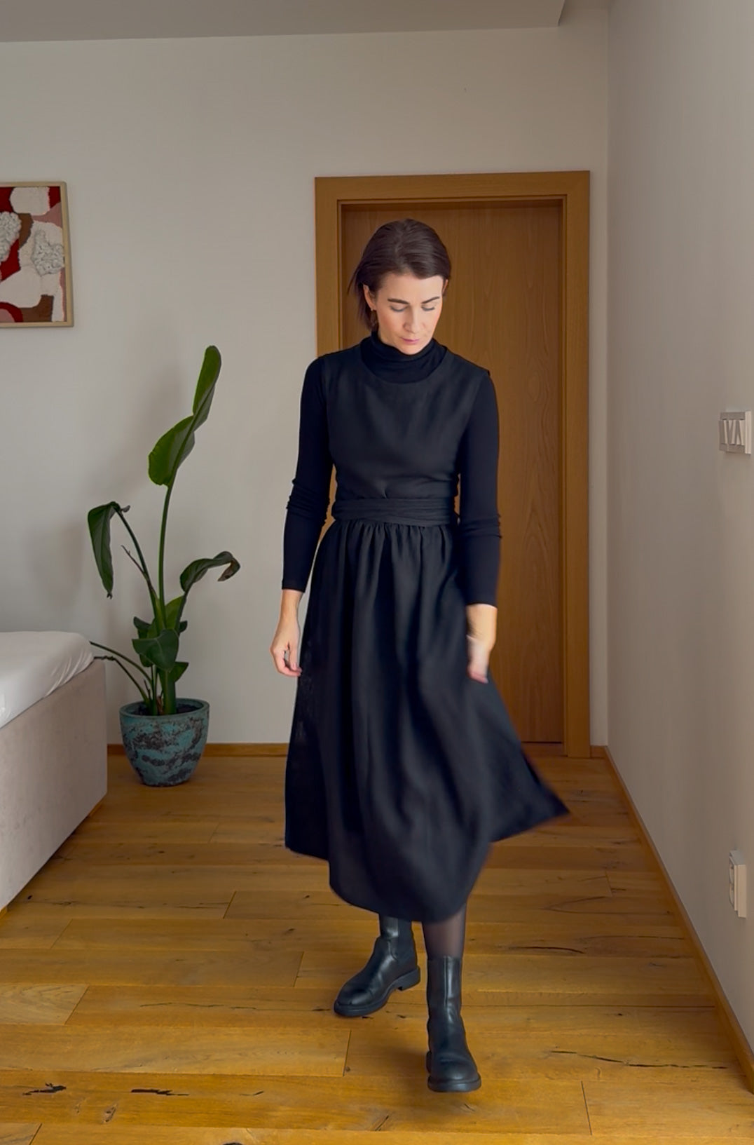 ElkeDotts Linen Dress - Black Size: S-M