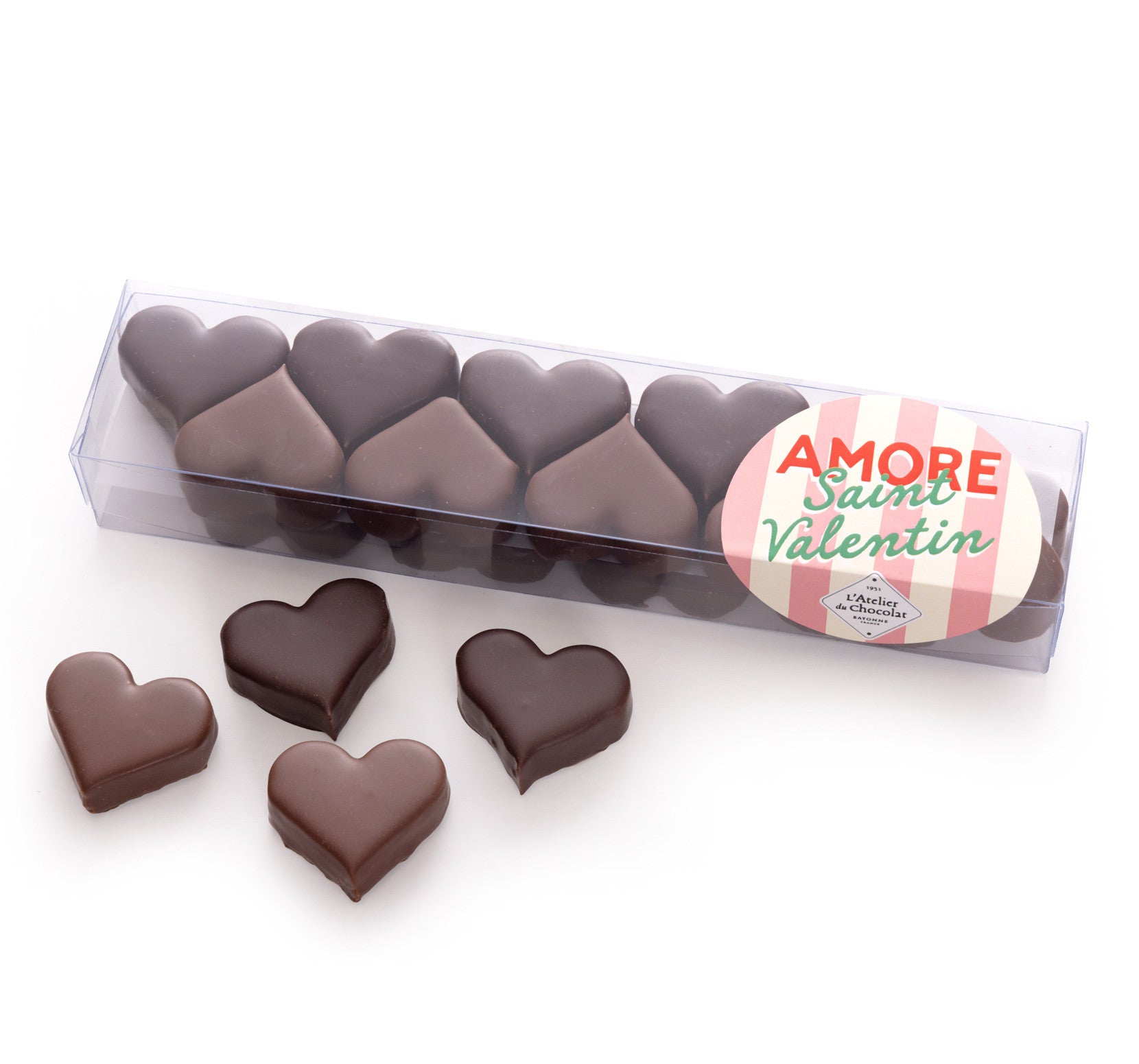 Pralinky ve tvaru srdce s kávou, lískovými oříšky, hořkou a mléčnou čokoládou · Čokolády na Valentýna