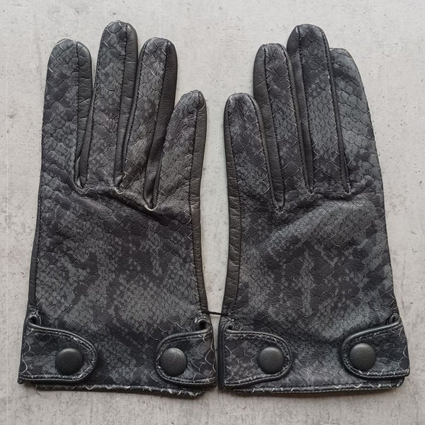Elegant Gray Gloves with Snake Imitation