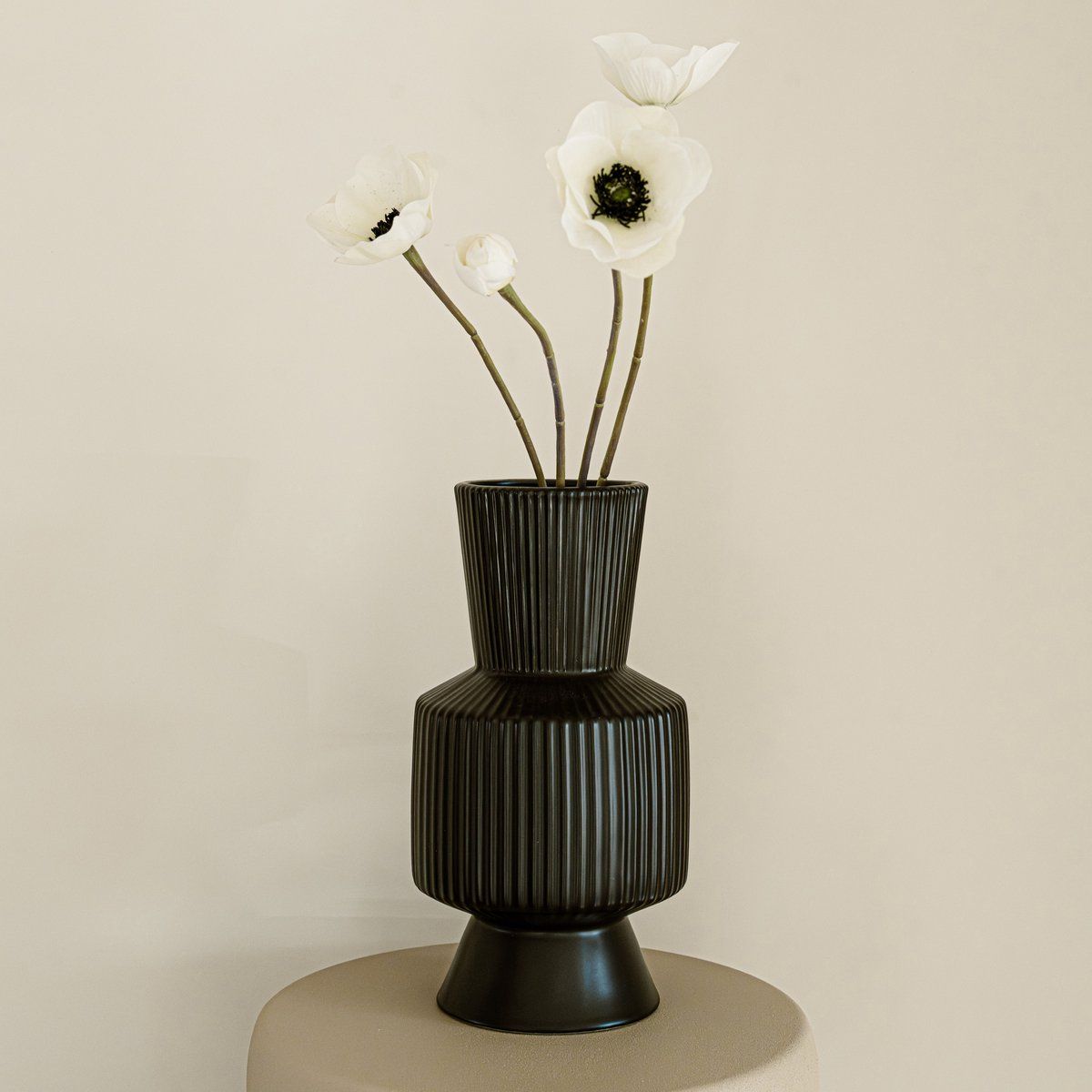 Vaas Boho – zwart – aardewerk – rond – 25cm