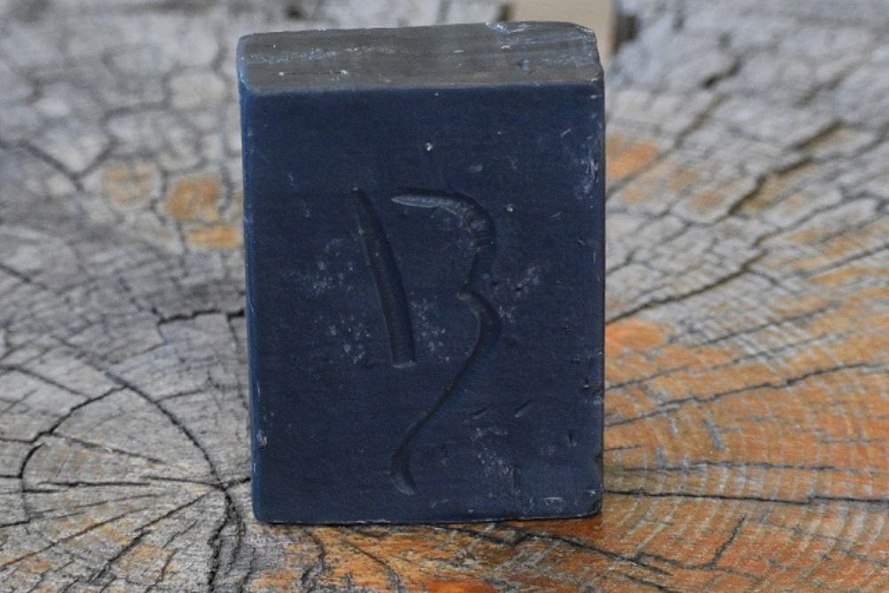 Soap with Bamboo Charcoal Packaging Type: Box