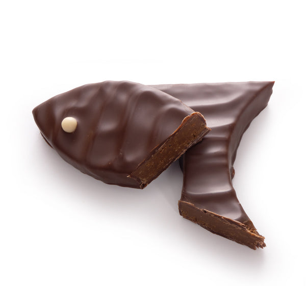 Sparkling Praline Fish Milk or Dark