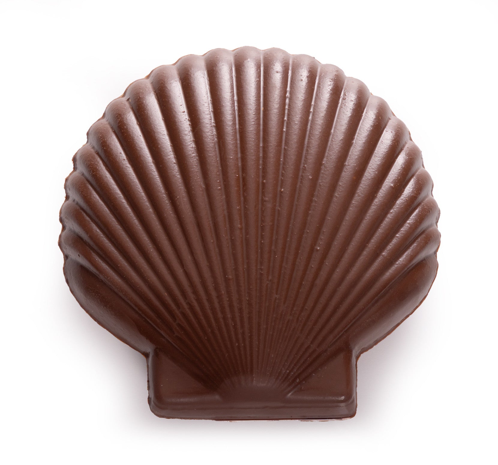 Cappesante di cioccolato con perle di cacao al latte caramellato